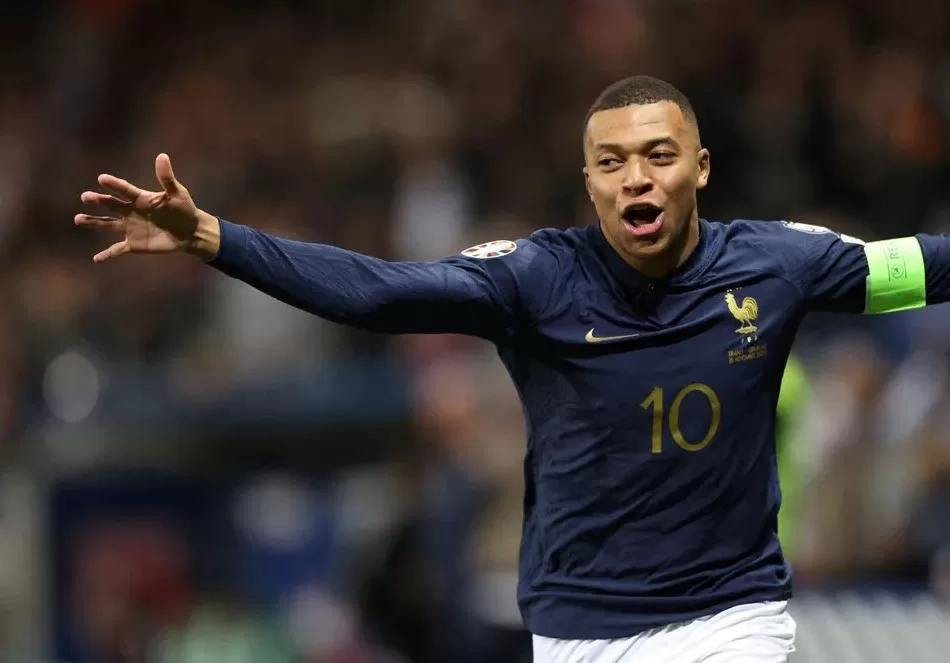 Mbappe Record: Mbappe becomes the youngest player to score 300 goals, leaving behind Ronaldo and Lionel Messi