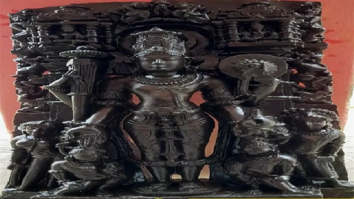 Miraculous Discovery 1600 km from Ayodhya: Ancient Lord Vishnu Statue Resembles Ramlala’s Aura