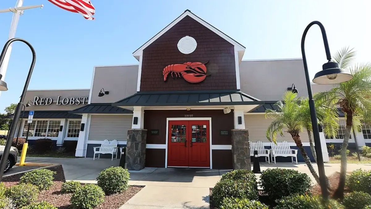 Reportedly, Red Lobster is contemplating filing for bankruptcy