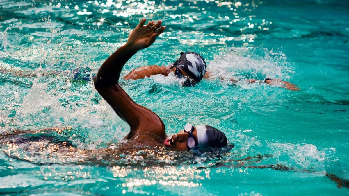 Swimming makes the heart and mind healthy, know the benefits of doing this exercise daily