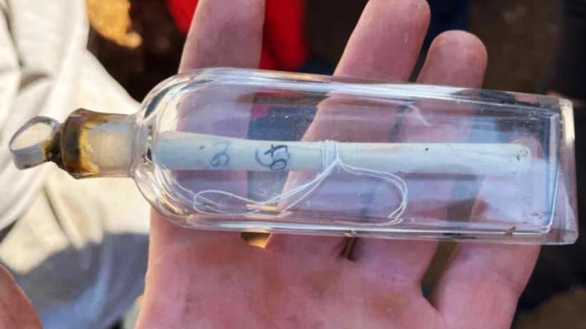 Extraordinary Discovery: 200-Year-Old Message in a Bottle Unveils Secrets of the Past