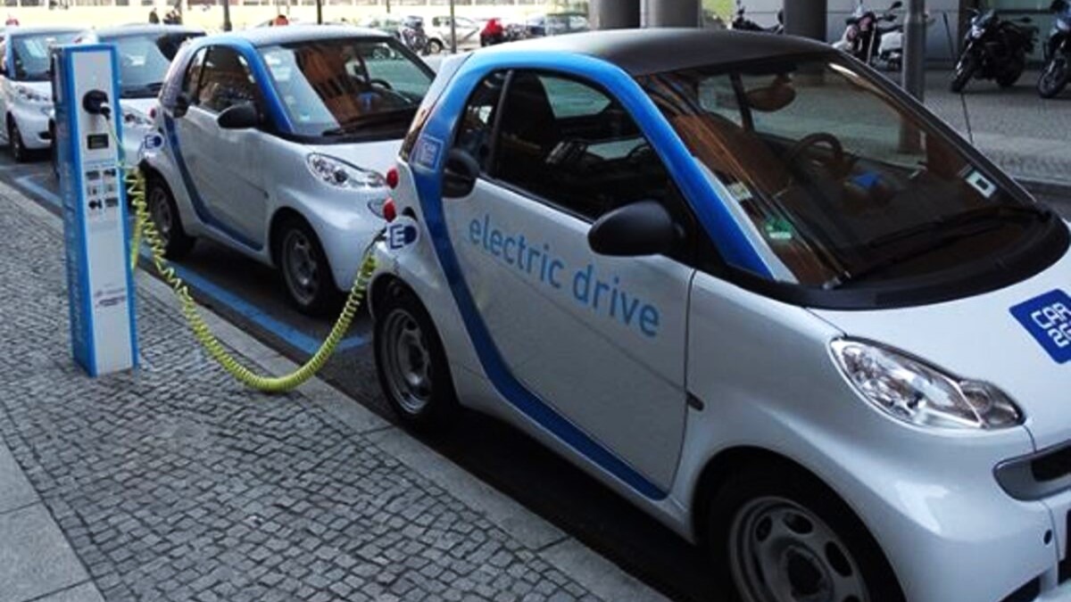 Delhi to Host E-Vehicle Parade in October to Promote Electric Vehicles