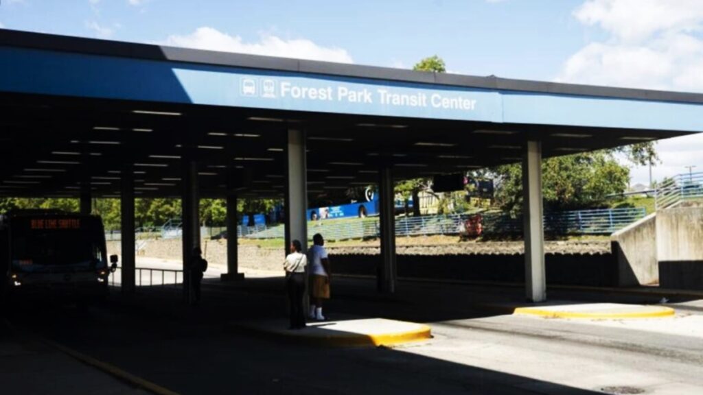 Four Killed in CTA Blue Line Shooting Outside Chicago: Suspect Arrested and Service Disrupted