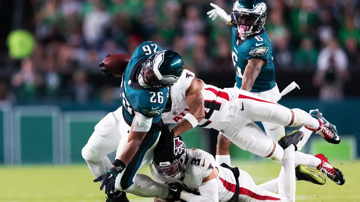 Joe Buck Stunned by Eagles’ Collapse Against Falcons: A Deep Dive into the Shocking NFL Finish